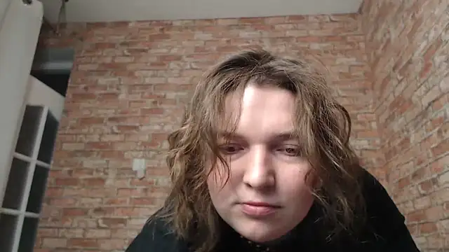 Amelia Kiss  online show from 22, 2, 2025