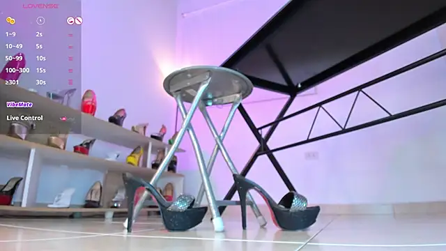 Snapshot of violettastrada chatting on 9, 1, 2025 violettastrada online show from 9, 1, 2025