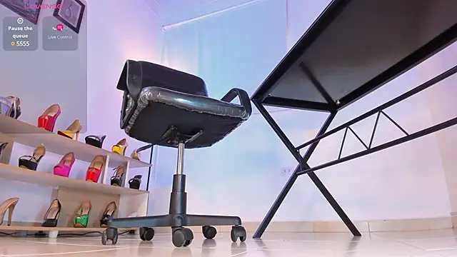 Snapshot of violettastrada chatting on 15, 2, 2025 violettastrada online show from 15, 2, 2025