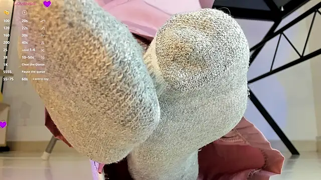 Snapshot of violettastrada chatting on 17, 3, 2025 violettastrada online show from 17, 3, 2025