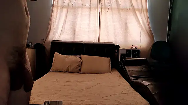 Alaia sam online show from 21, 2, 2026