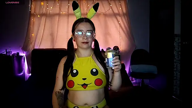 Snapshot of Alaia_sam chatting on 19, 6, 2026 Alaia sam online show from 19, 6, 2026