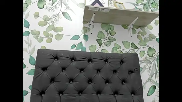 atilanadiaz7 online show from 14, 12, 2024