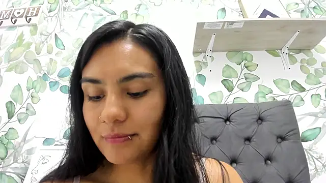 atilanadiaz7 online show from 16, 12, 2025