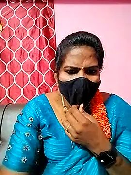 melina214 online show from 3, 3, 2025