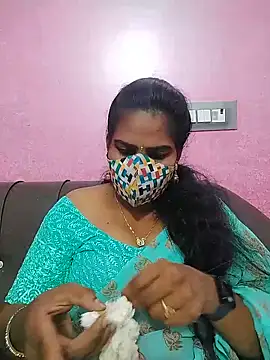 Snapshot of melina214 chatting on 15, 6, 2026 melina214 online show from 15, 6, 2026