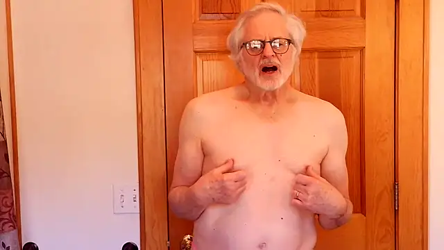 Snapshot of stripfun23 chatting on 12, 3, 2026 stripfun23 online show from 12, 3, 2026