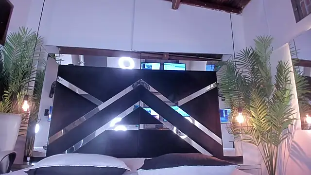 emily-fox online show from 11, 10, 2025