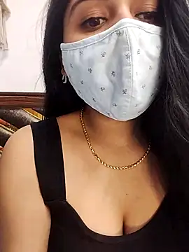 Gloie4u online show from 6, 3, 2025