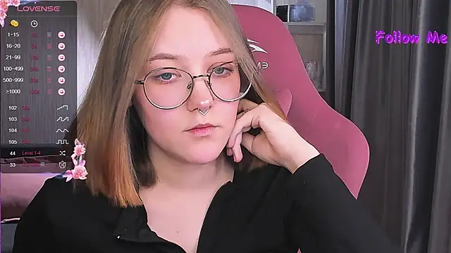 Snapshot of bunny_bubble chatting on 5, 12, 2024 bunny bubble online show from 5, 12, 2024