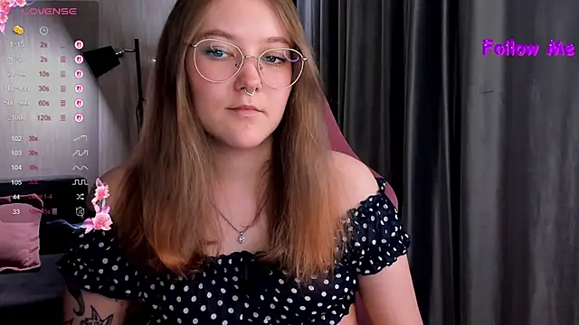 Snapshot of bunny_bubble chatting on 5, 10, 2025 bunny bubble online show from 5, 10, 2025