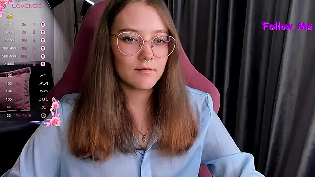 Snapshot of bunny_bubble chatting on 11, 10, 2025 bunny bubble online show from 11, 10, 2025