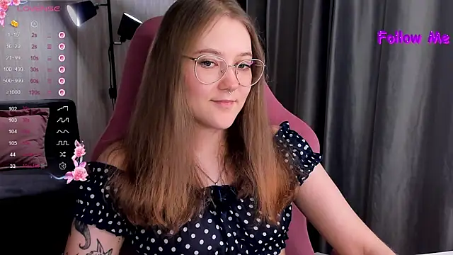 Snapshot of bunny_bubble chatting on 31, 10, 2025 bunny bubble online show from 31, 10, 2025