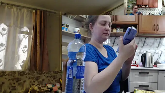 Sakura Green online show from 20, 11, 2025