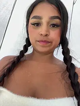 Snapshot of Juli_Walker chatting on 5, 12, 2024 Juli Walker online show from 5, 12, 2024