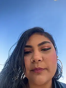Juli Walker online show from 30, 4, 2026