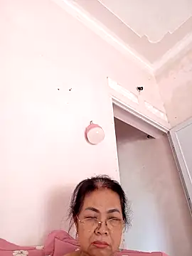 Hotestlove online show from 4, 5, 2026