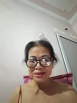 Hotestlove online show from 28, 7, 2026