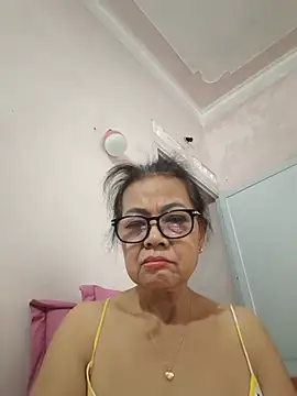 Hotestlove online show from 3, 8, 2026