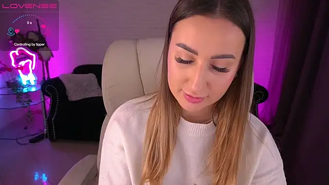 Snapshot of LiaBrazzerr chatting on 20, 12, 2024 LiaBrazzerr online show from 20, 12, 2024