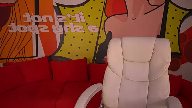 Snapshot of LiaBrazzerr chatting on 11, 1, 2025 LiaBrazzerr online show from 11, 1, 2025