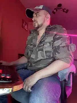 Foxyshaved online show from 25, 2, 2025