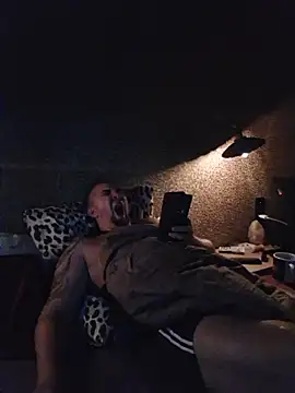 Foxyshaved online show from 2, 10, 2025