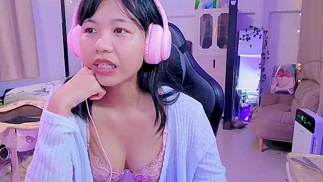 Kana G online show from 8, 3, 2025