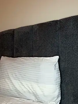 slimcateee online show from 2, 11, 2025