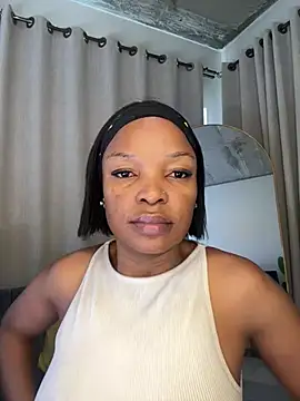Snapshot of slimcateee chatting on 9, 5, 2026 slimcateee online show from 9, 5, 2026
