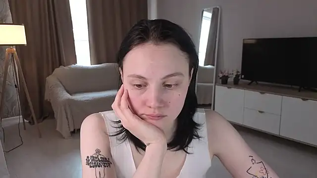 MaryCoopeer online show from 30, 4, 2026