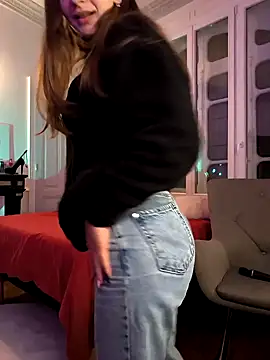 Snapshot of emma4xxx chatting on 6, 12, 2024 emma4xxx online show from 6, 12, 2024