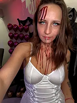 Snapshot of emma4xxx chatting on 31, 10, 2025 emma4xxx online show from 31, 10, 2025