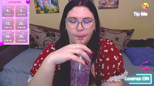 JuliaKeln online show from 13, 5, 2026