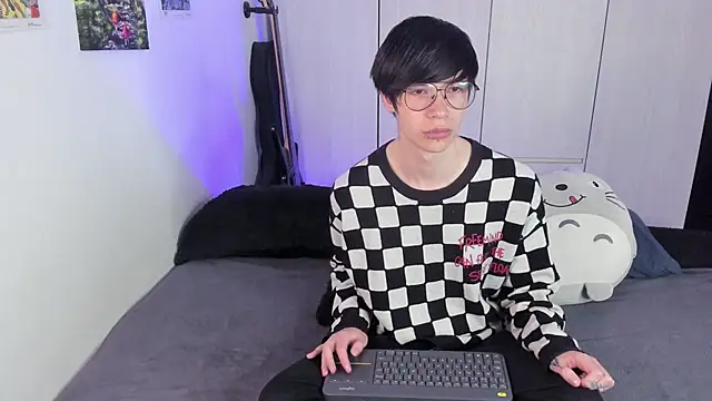 Aventure Twinks online show from 28, 1, 2025