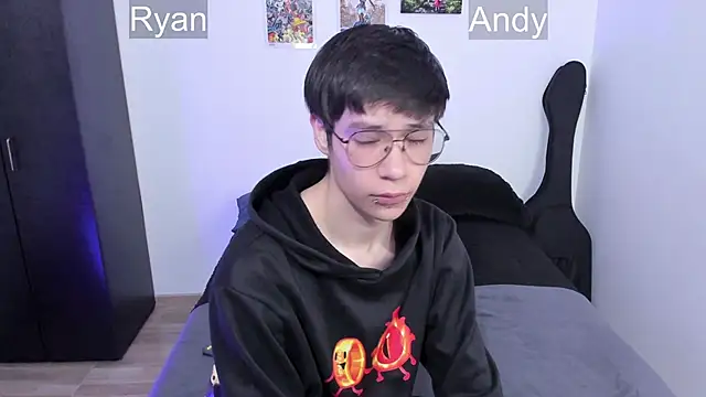 Aventure Twinks online show from 6, 3, 2025