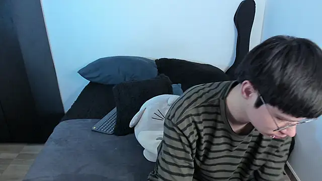 Aventure Twinks online show from 10, 1, 2026