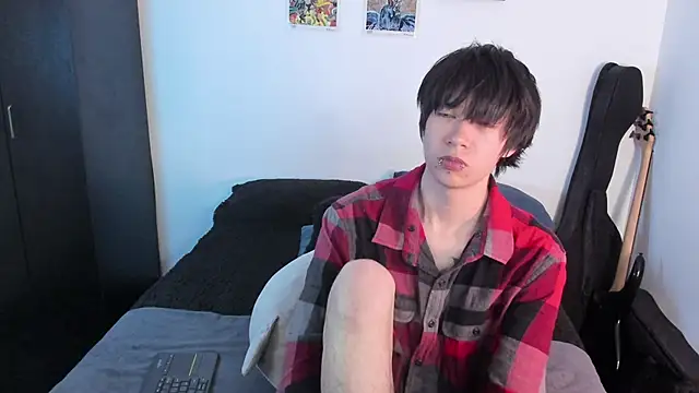 Aventure Twinks online show from 8, 5, 2026