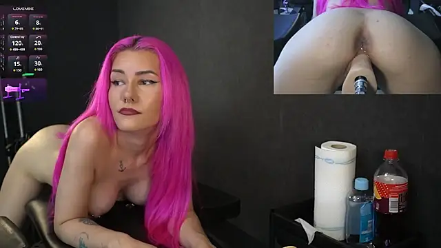 ClaraStylezZ online show from 9, 1, 2025