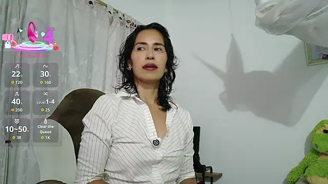 Snapshot of fantasty_nylon chatting on 30, 7, 2026 fantasty nylon online show from 30, 7, 2026