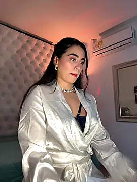 ZarahEvans online show from 3, 12, 2024