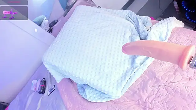 Hilary Smile  online show from 6, 2, 2025