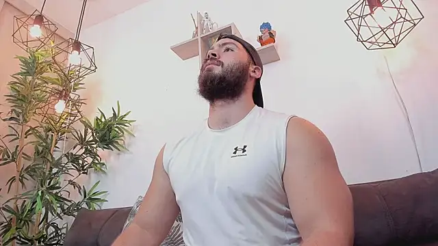 SebastianVilla  online show from 5, 5, 2026