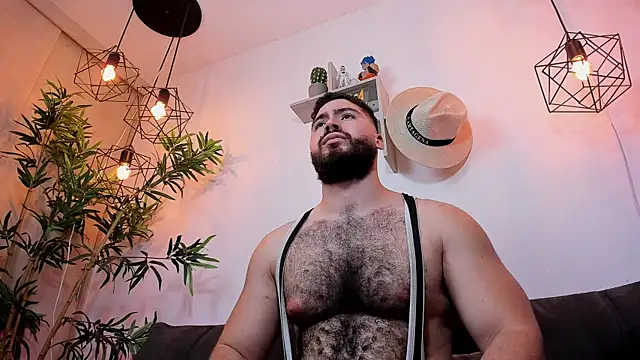 SebastianVilla  online show from 17, 7, 2026