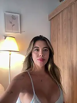 Emilia Bakerr online show from 7, 8, 2026
