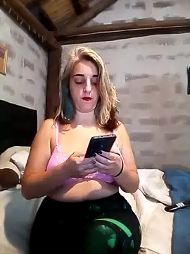 Snapshot of nenamalanenamala chatting on 10, 3, 2025 nenamalanenamala online show from 10, 3, 2025