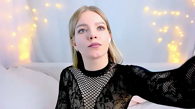 Snapshot of Lily_Daviss chatting on 11, 2, 2026 Lily Daviss online show from 11, 2, 2026