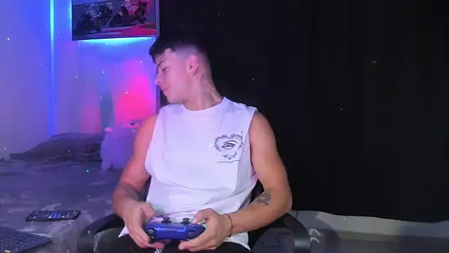 Dominic Biker   online show from 15, 12, 2024