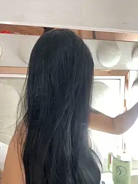 lucianaroy online show from 17, 3, 2025