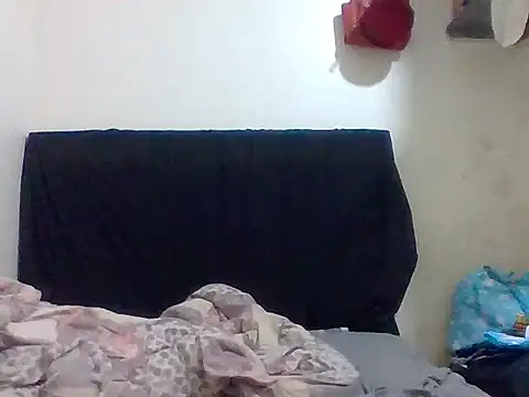 Snapshot of honeypotsweet chatting on 4, 7, 2026 honeypotsweet online show from 4, 7, 2026